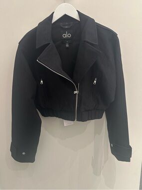 ALO Yoga | Jackets & Coats | Alo Taupe Faux Fur Urbanite Bomber | Poshmark